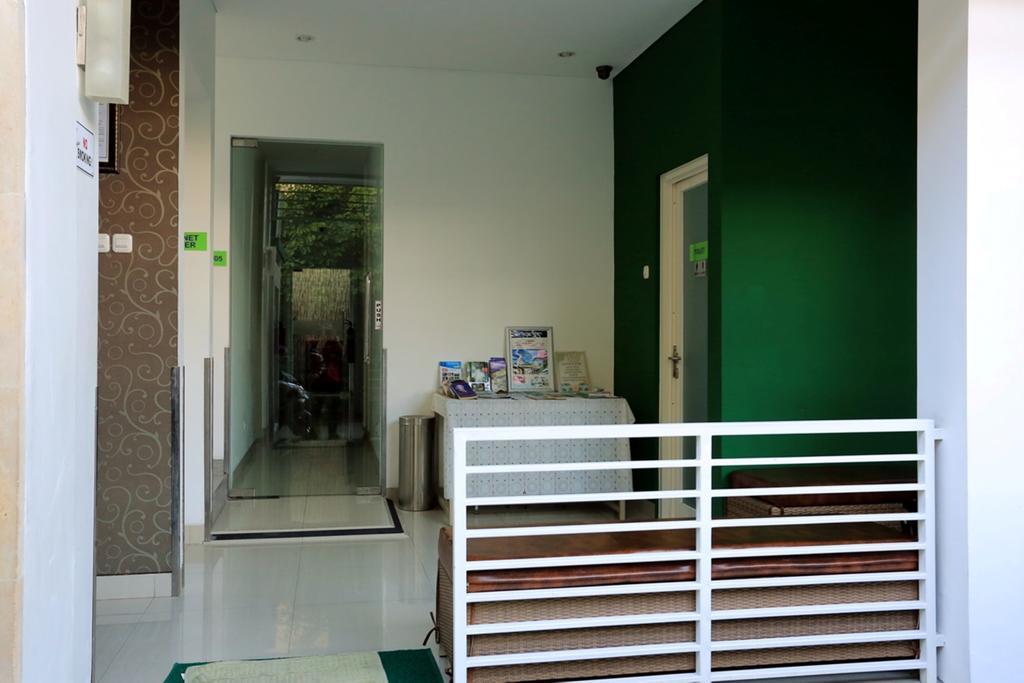 Reddoorz Near Pantai Jerman Hotel Kuta Lombok Exterior foto